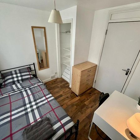 Whitechapel Station Rooms London Luaran gambar
